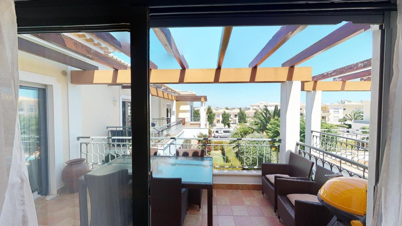 Amazing 2 Bedroom Apartment Near Beach With Pool Lagos Exterior photo