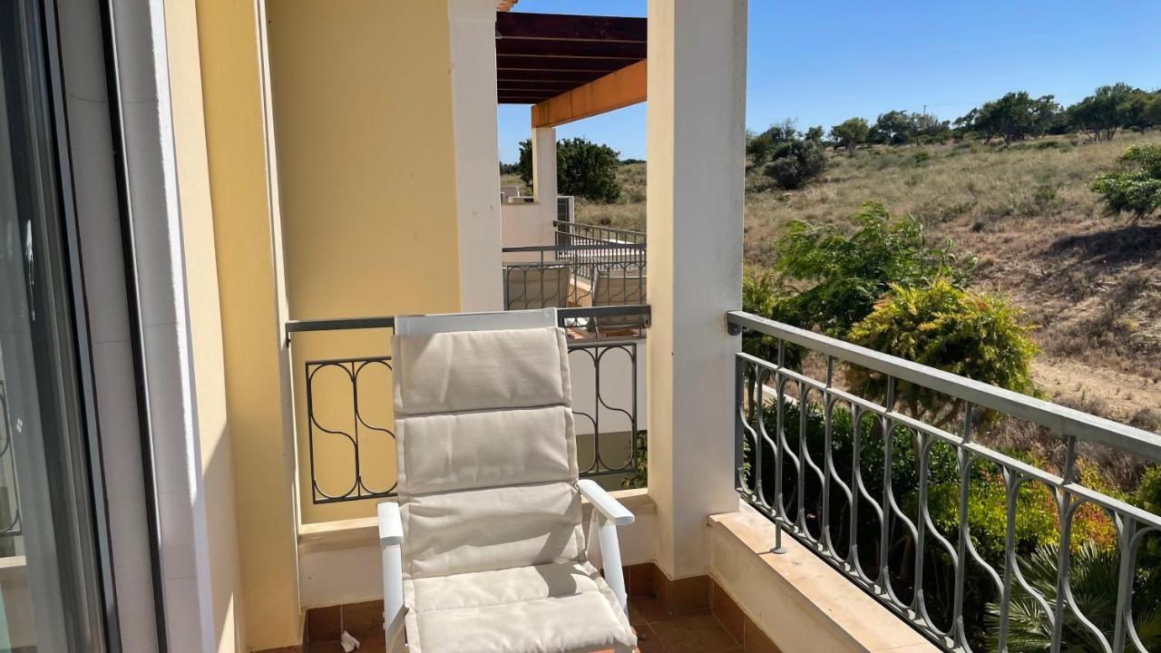 Amazing 2 Bedroom Apartment Near Beach With Pool Lagos Exterior photo